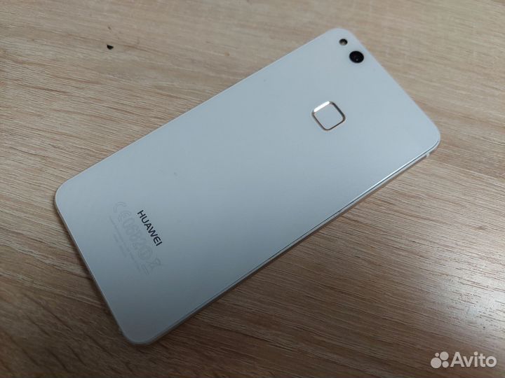 HUAWEI P10 Lite, 3/32 ГБ