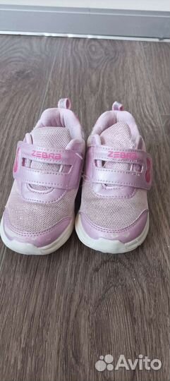 Кроссовки для девочки 26