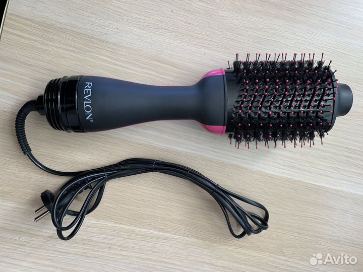 Revlon Фен-щетка для волос
