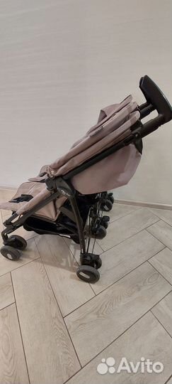 Коляска доя двойни или погодок pegprego