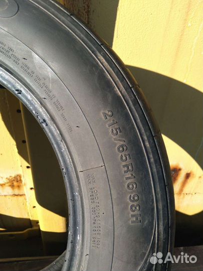 Kumho I'Zen RV Asymmetric 215/65 R16 98H