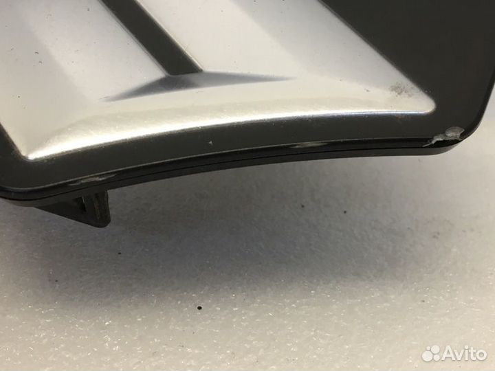 Эмблема в решетку радиатора передняя Suzuki Vitara