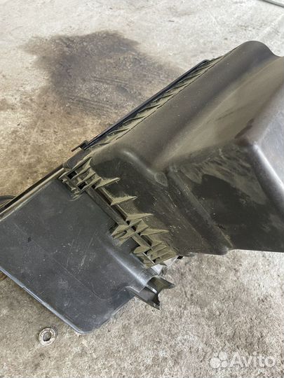 Корпус воздушного фильтра газ крайслер