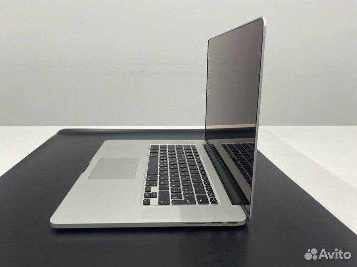 Ноутбук Apple MacBook Pro 15 with Retina display