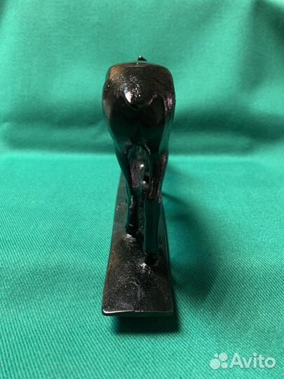 Скульптура «Забота о потомстве» литье. 1976г