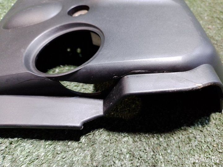 Декоративная крышка двигателя Toyota Corolla