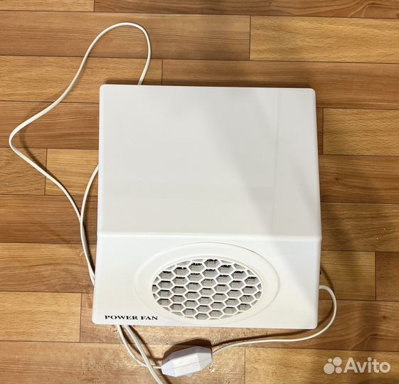 Вытяжка для маникюра