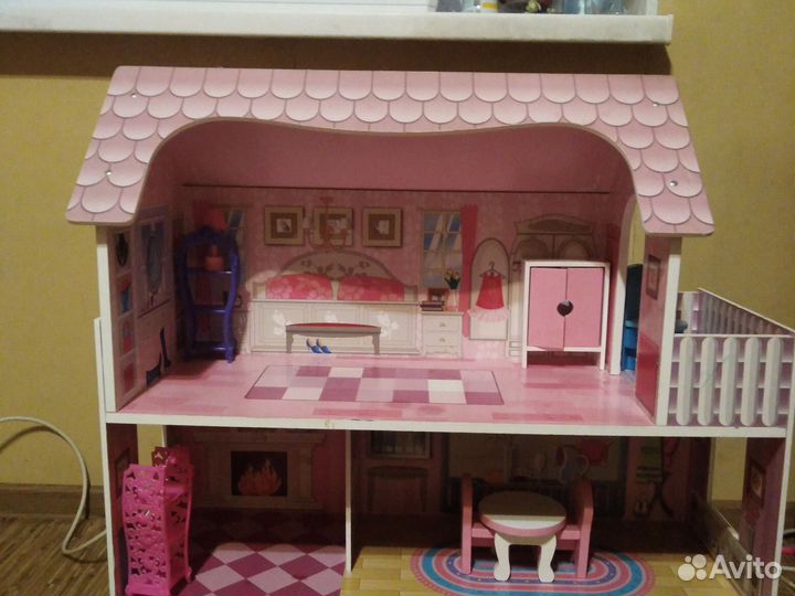 Домик кукольный