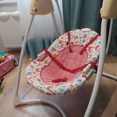 Электронные качели для новорожденных Graco