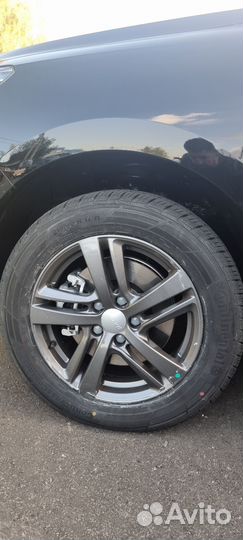 Continental ContiCrossContact LX 215/60 R17