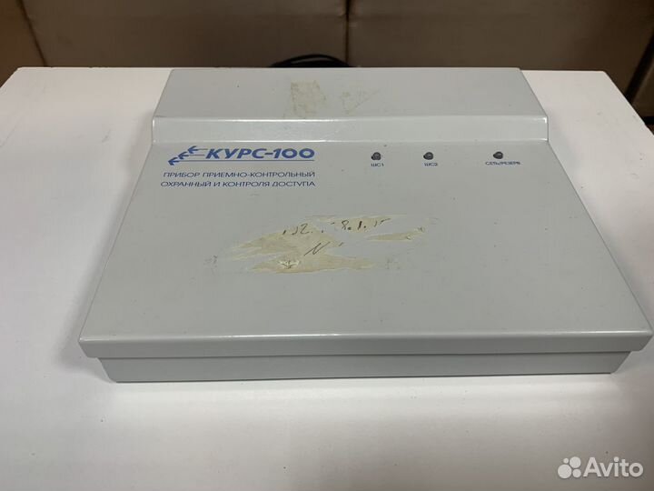 Контроллер доступа с охранными функциями курс-100