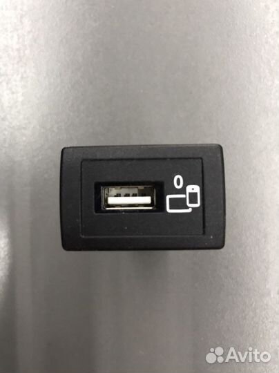 Разъем мультимедиа A2138203200