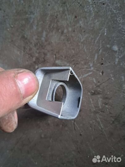 Накладка ручки передний левый Porsche Cayenne