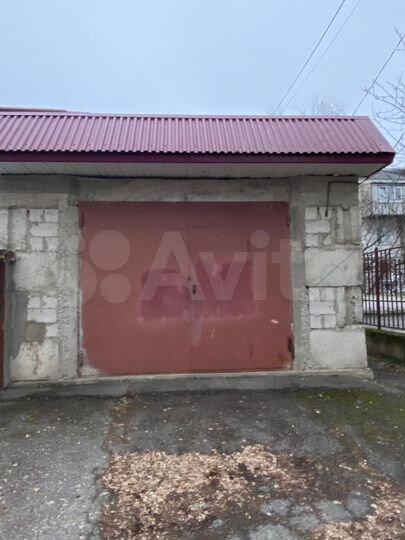 Гараж, > 30 м²