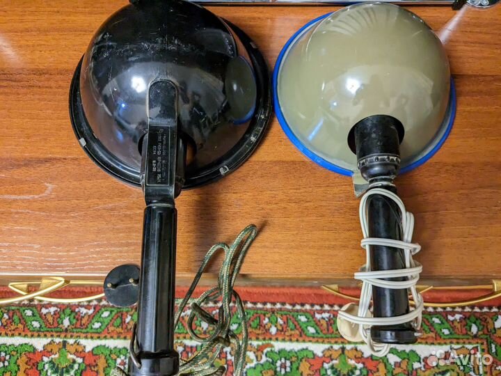 Синяя, красная лампа для прогревания