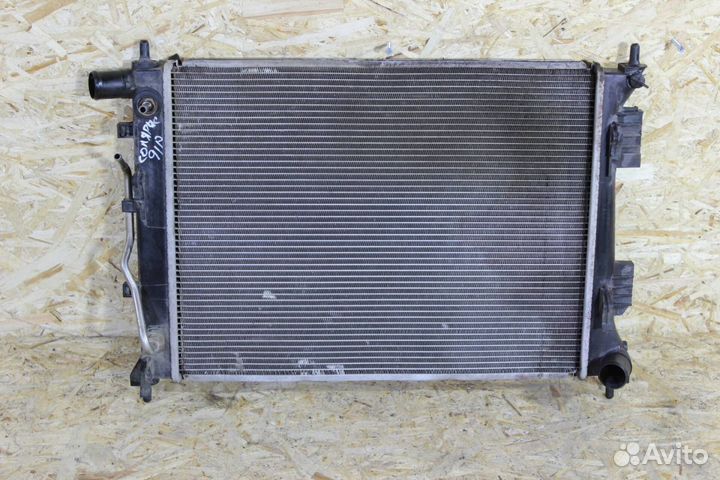 Радиатор основной Hyundai Solaris 1.6 AT 2010—2014