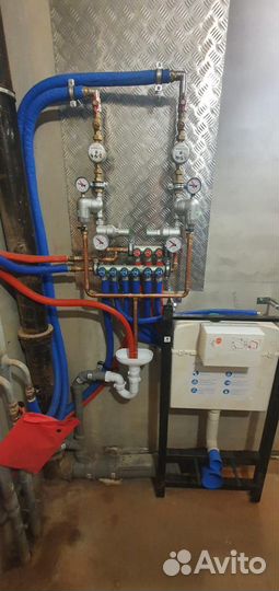 Слесарь сантехник