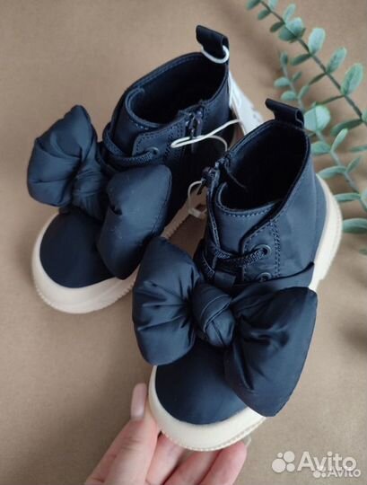 Ботинки кроссовки Zara для девочек 24 р-р