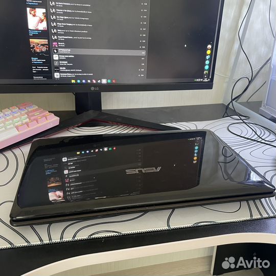 Ноутбук asus