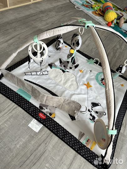 Развивающий коврик tiny love день и ночь