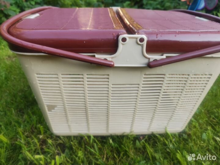 Пластиковая корзинка/переноска