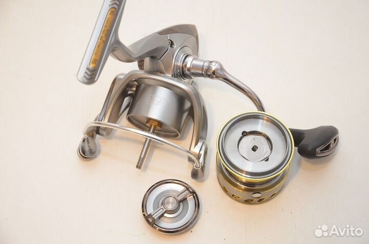 Катушка Ryobi Virtus Feeder 5000 смазка и леска