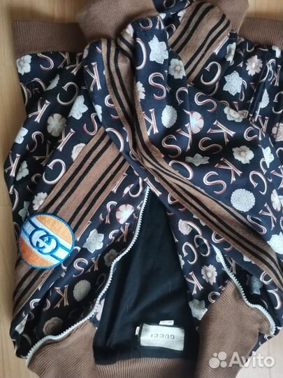 Спортивный костюм женский