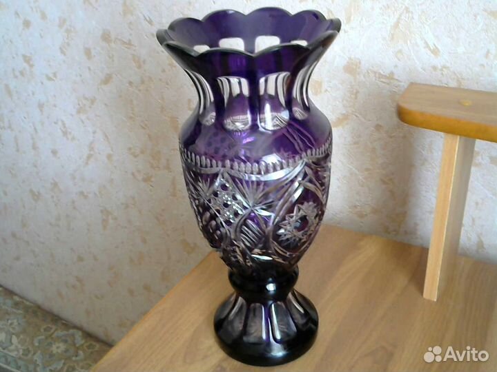 Хрустальная ваза марганец