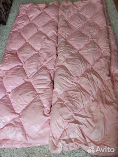 Одеяло пуховое атласное пух-перо.подушки.матрасы