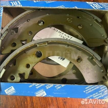 Тормозные колодки на Honda fit задние(Япония)