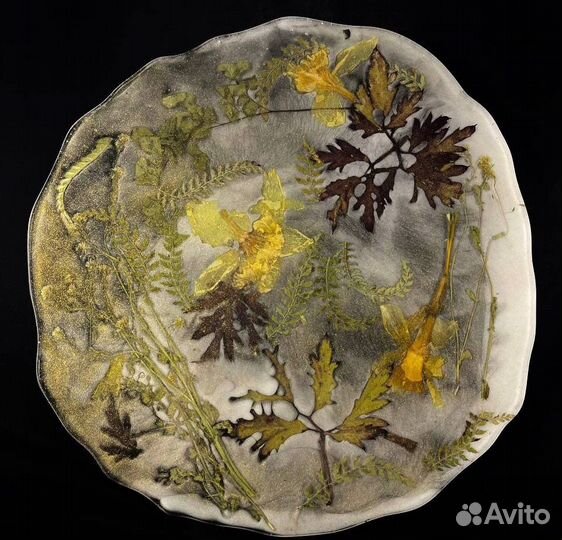 Поднос/подставка из эпоксидной смолы с цветами