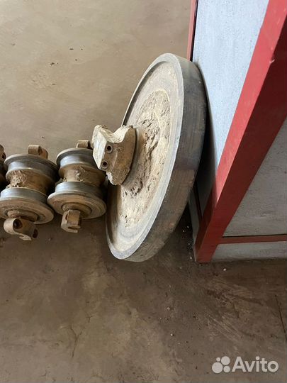 Ходовая часть бульдозера CAT D5K XL