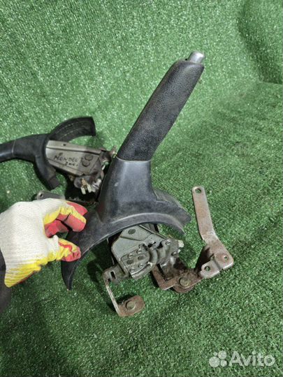 Рычаг стояночного тормоза Ford Mondeo 3 2006