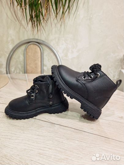 Новые демисезонные, мягкие ботинки 22р., 14см