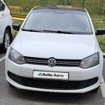 Volkswagen Polo 1.6 MT, 2014, 330 000 км, с пробегом, цена 650 000 руб.