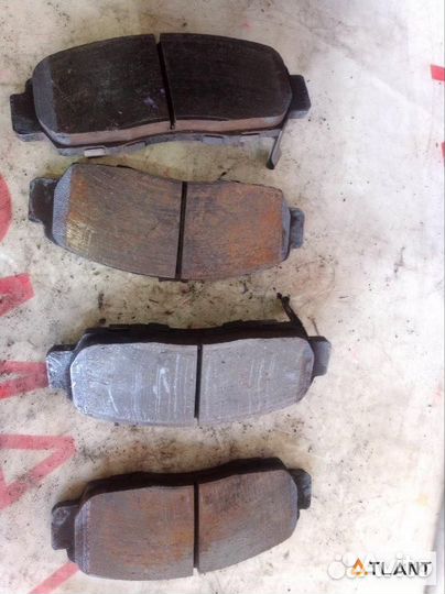 Тормозные колодки передний honda stream