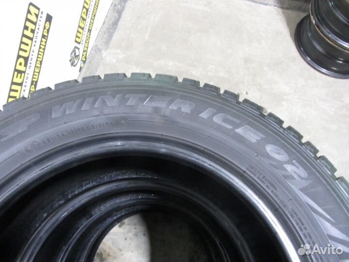 Dunlop SP Winter Ice02 205/60 R16 96T