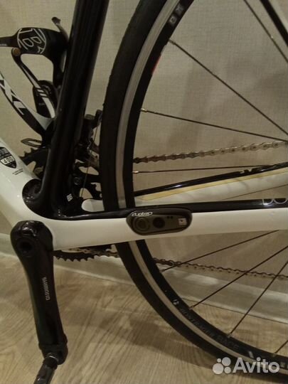 Шоссейный карбоновый велосипед Trek Domane 4.5