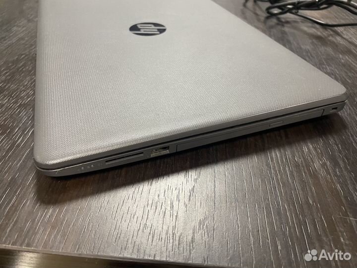 Ноутбук HP на Core i5-7200U/RAM8 гб/SSD240