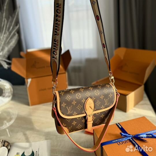 Сумка Louis Vuitton женская