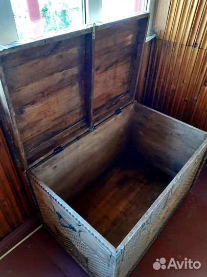 Сундук деревянный большой