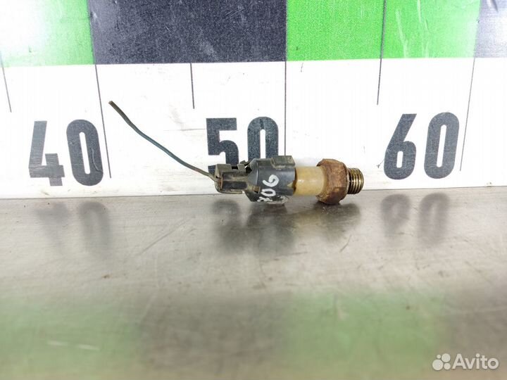 Датчик давления масла Vaz Granta