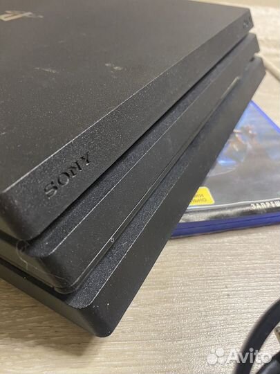 Sony PS4 pro 1tb