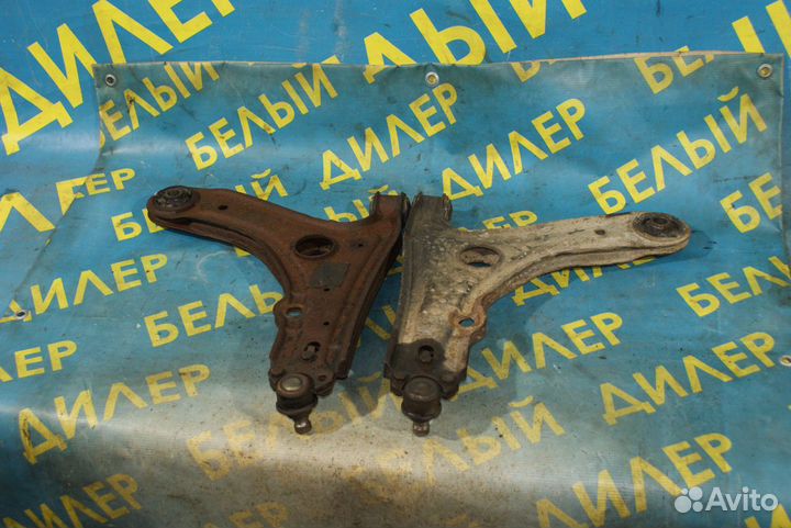 Передний рычаг Seat Toledo