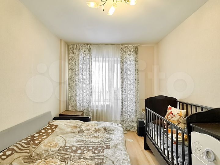 4-к. квартира, 100 м², 8/10 эт.