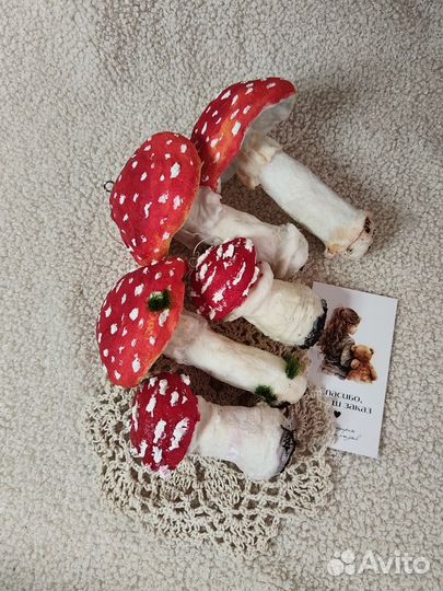 Грибы мухоморы, ватная игрушка