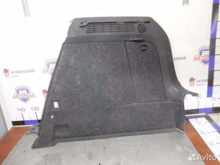 Обшивка багажника задняя правая Volkswagen Tiguan