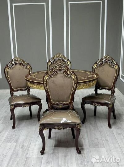 Стол и стулья в гостиную.Оплата при получении