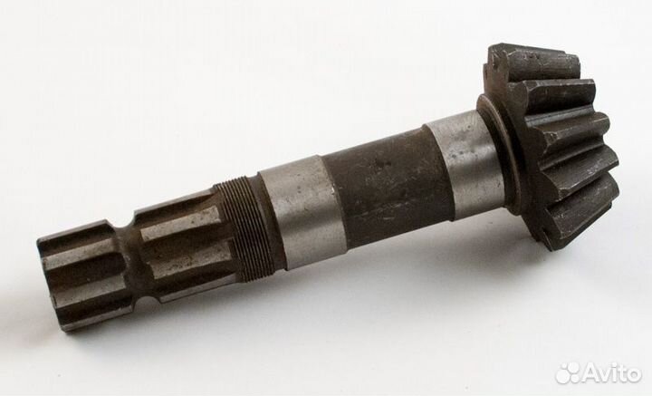 Вал-шестерня редуктора привода щетки L220 мм мтз