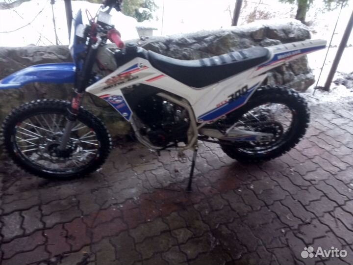 Мотолэнд 300